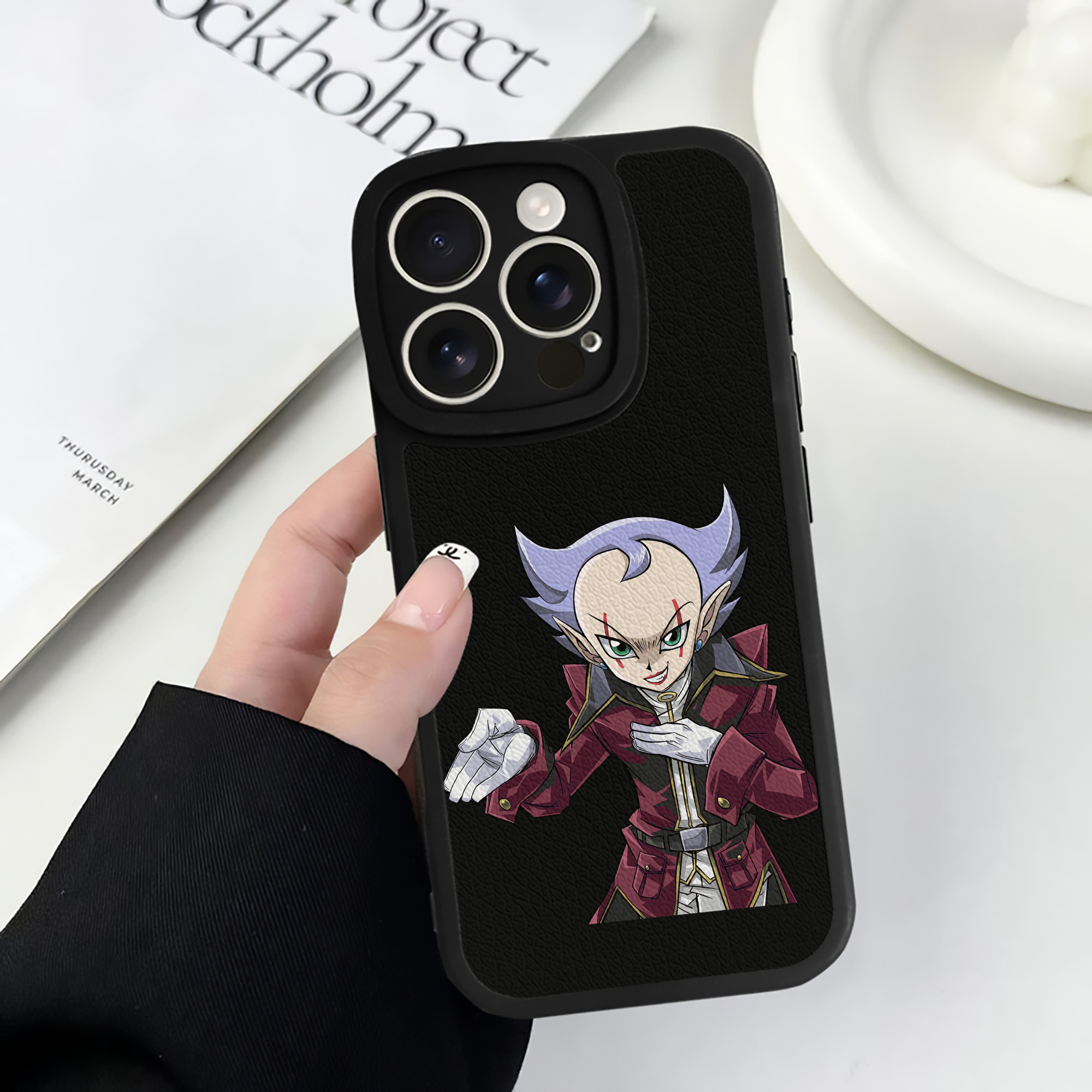 （画像用） 遊☆戯☆王 Yu-Gi-Oh! 【iPhone 16シリーズ対応】シリコンスマホケース（レザー調） 材質：シリコン